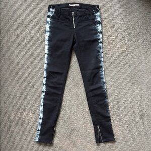 Black and White Tie-Dye Skinny Jeans
